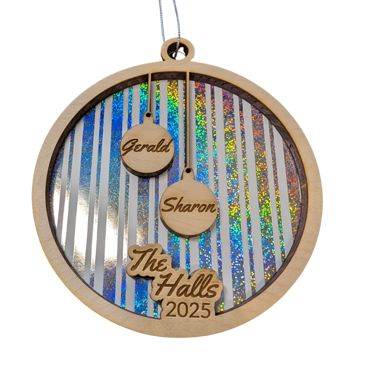 Engraved Bulb Ornament with Family Names (2–6 Names)